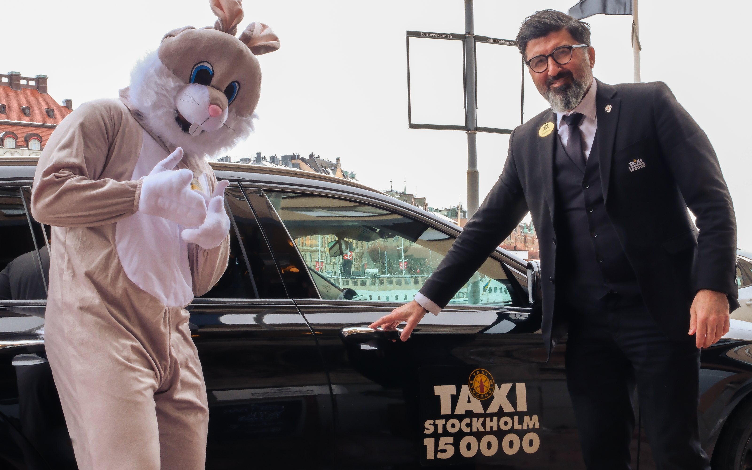 Taxi Stockholm, Easter — 1